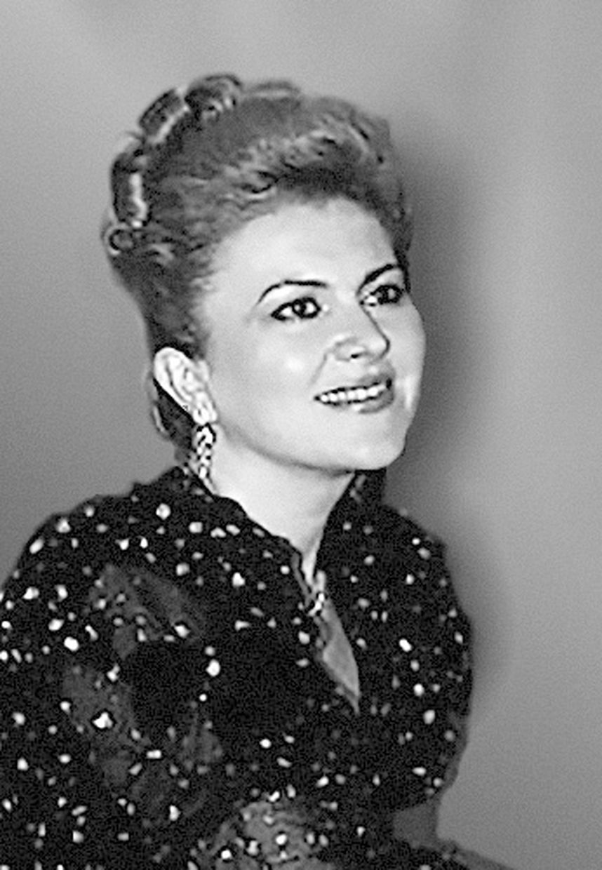 Елена Школьникова